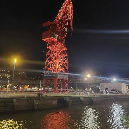 Center 2 Hab * بلباو