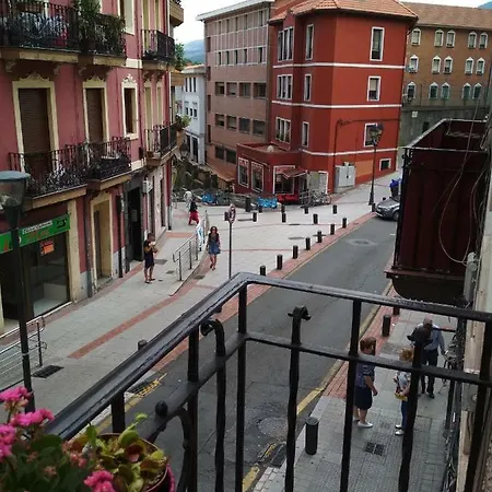 Center 2 Hab شقة بلباو